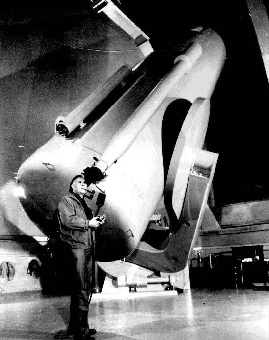 爱德文·鲍威尔·哈勃 edwin powell hubble,1889 年 11 月 20 日