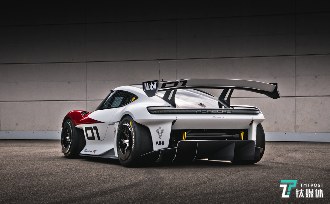 融合未来与赛道基因,保时捷发布 mission r 概念车