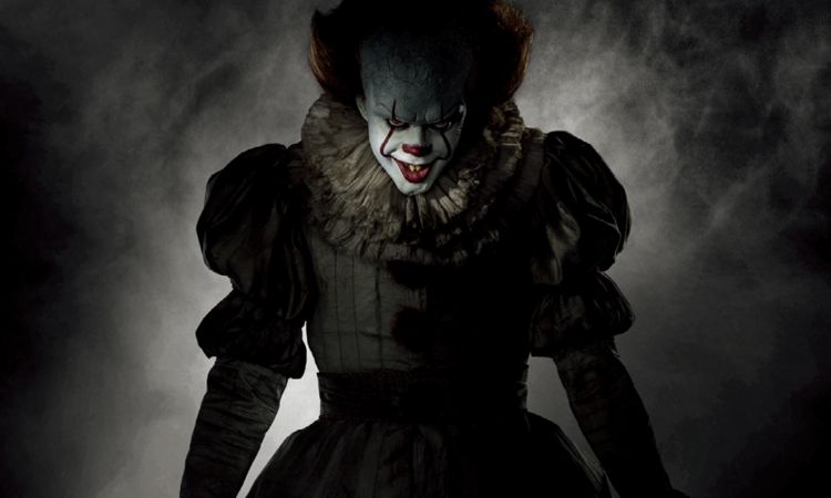 恐怖电影《小丑回魂》里的小丑,吓到了吧