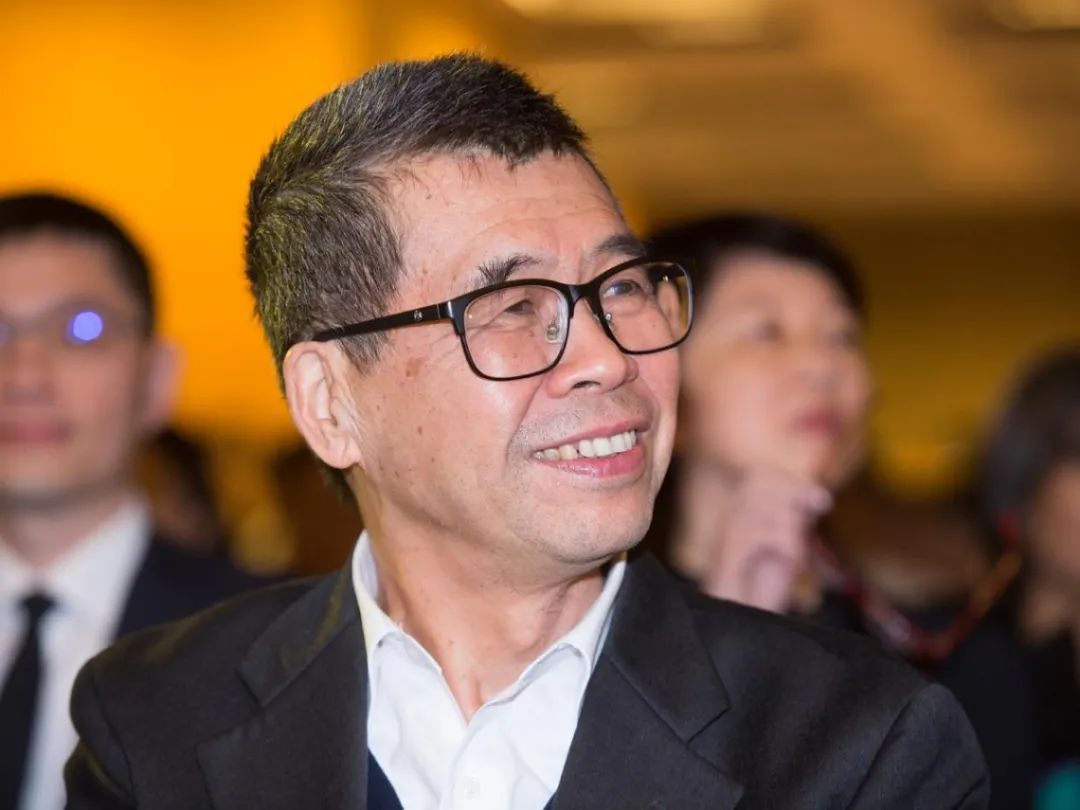 只薅穷人羊毛的老板,逆袭成了行业第一.